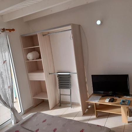 Le Studio De Jeannine Appartement Capesterre-Belle-Eau Buitenkant foto