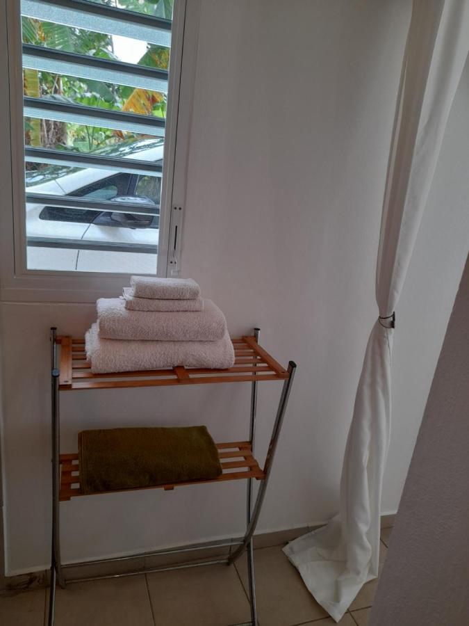Le Studio De Jeannine Appartement Capesterre-Belle-Eau Buitenkant foto